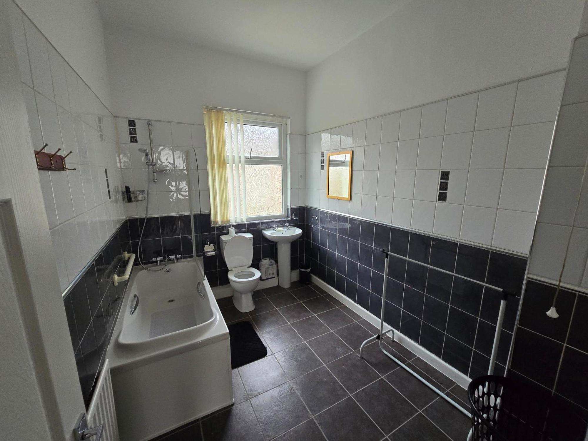 Anfield Guest House Sleeps 5 Liverpool Buitenkant foto